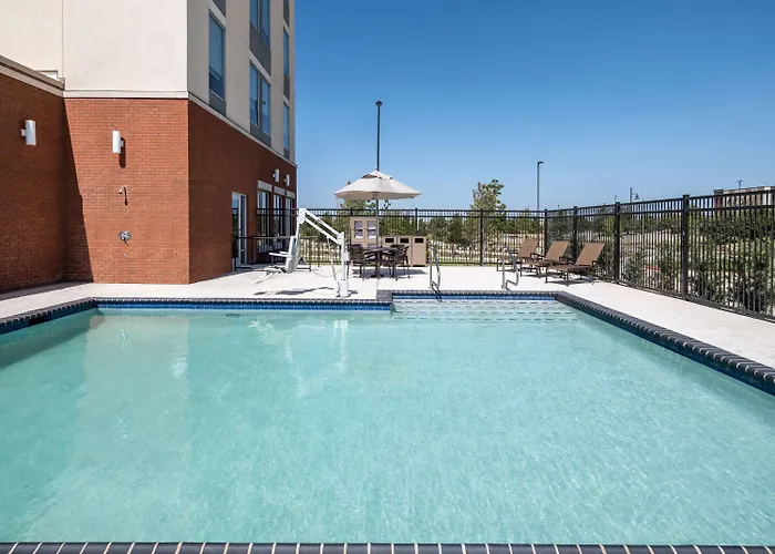 Hyatt Place Worth-alliance Town Center 3*