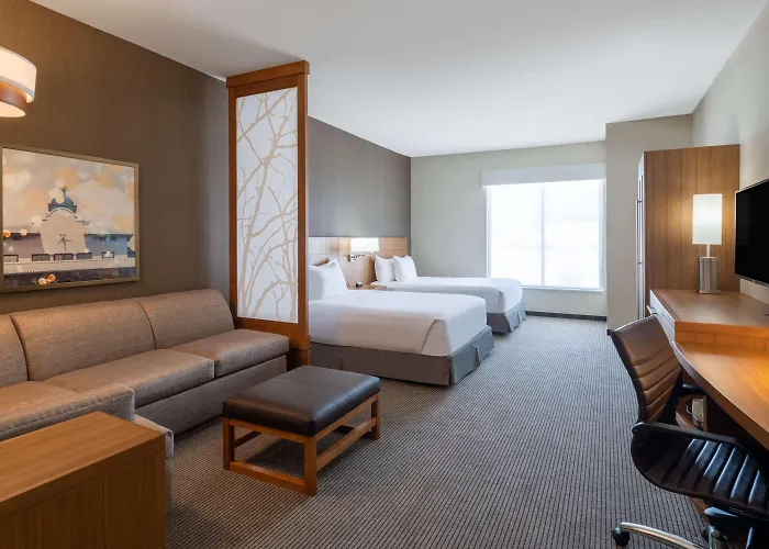 Hyatt Place Worth-alliance Town Center 3*